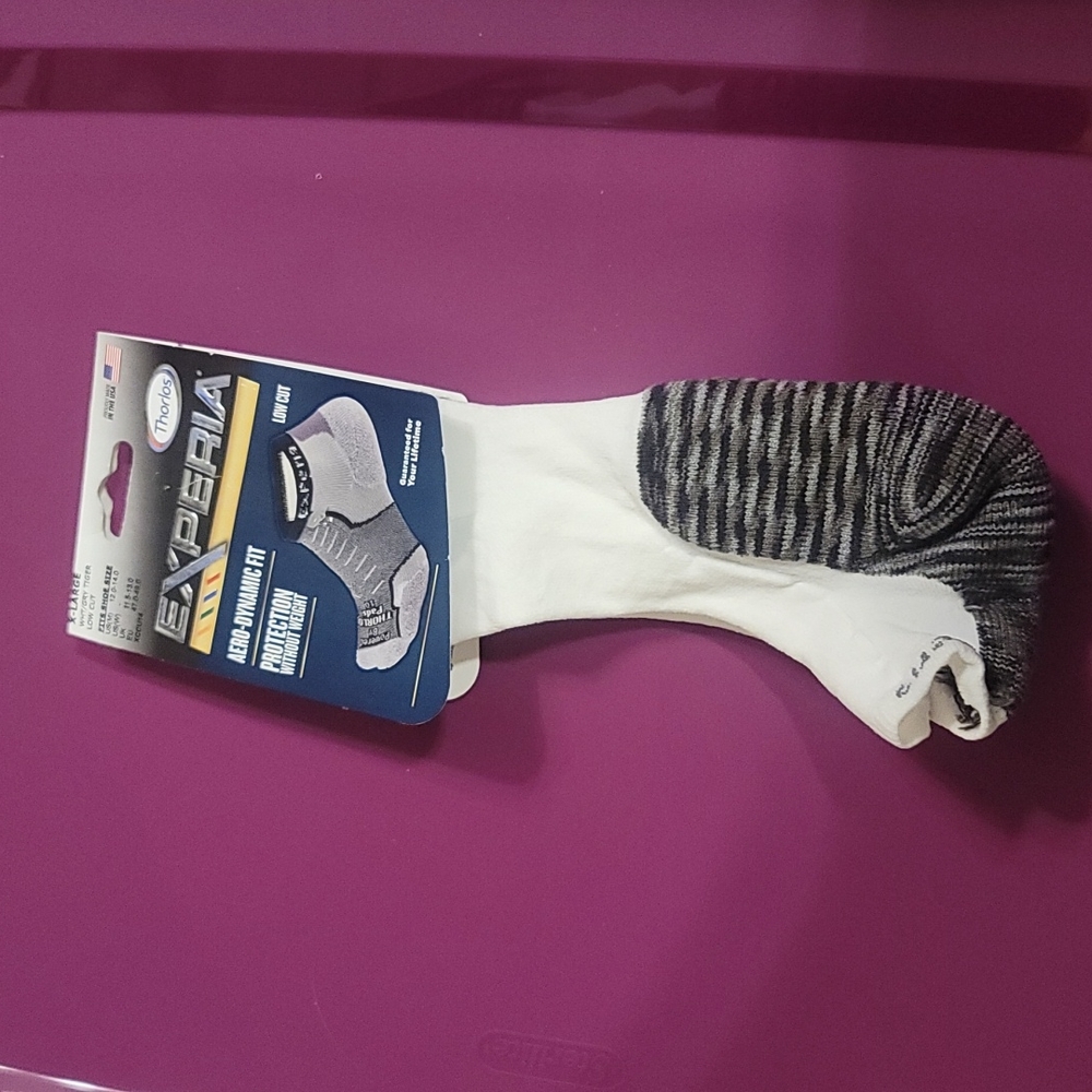 THORLO EXPERIA LIMITED EDITION TIGER PAWS LOW CUT SOCKS: WHITE/GRAY: NWT: XL
